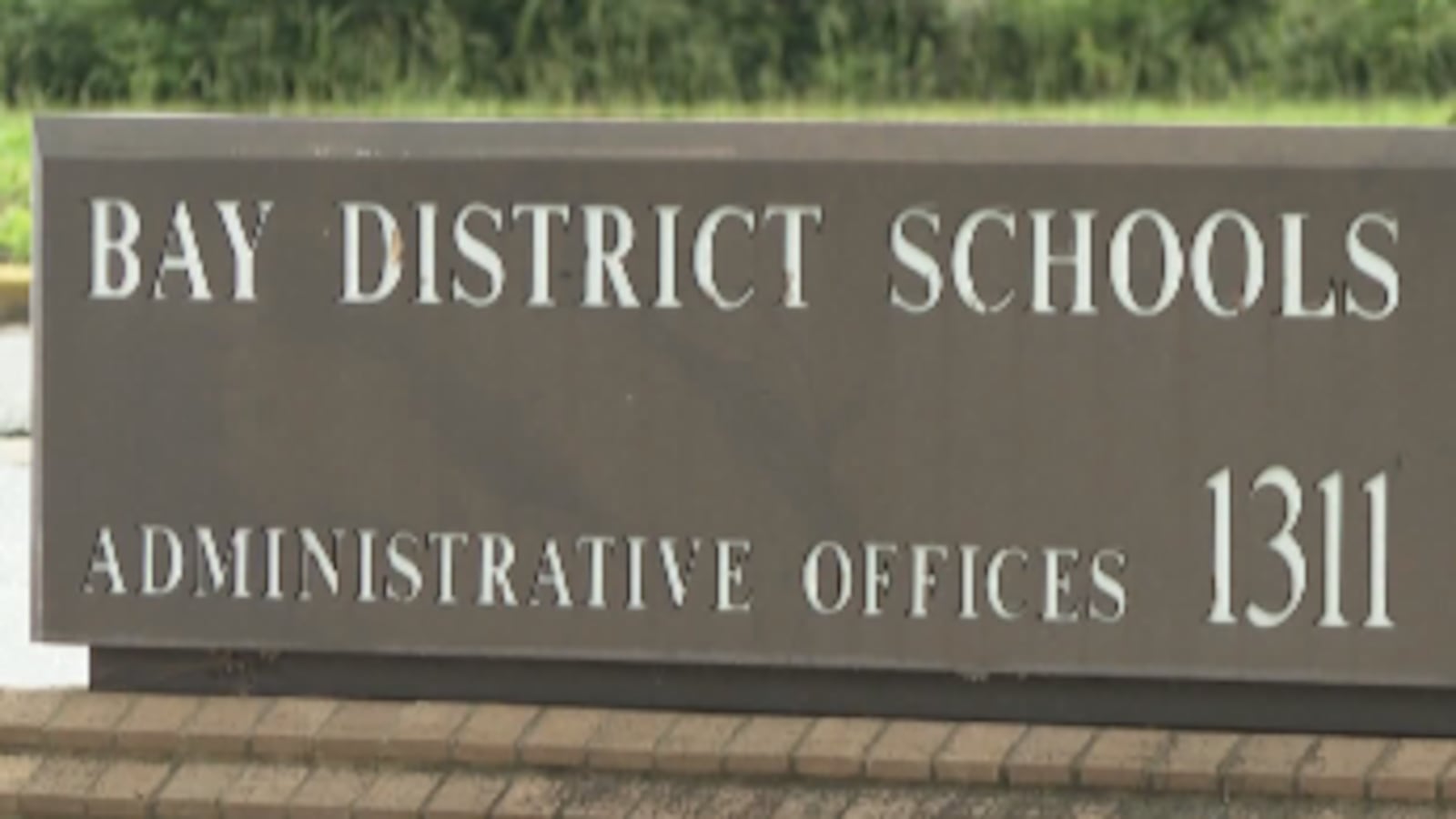 Bay District Schools requiring all employees to wear masks