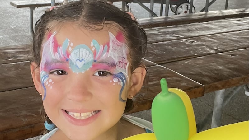 Young girl with their princess tiara design.