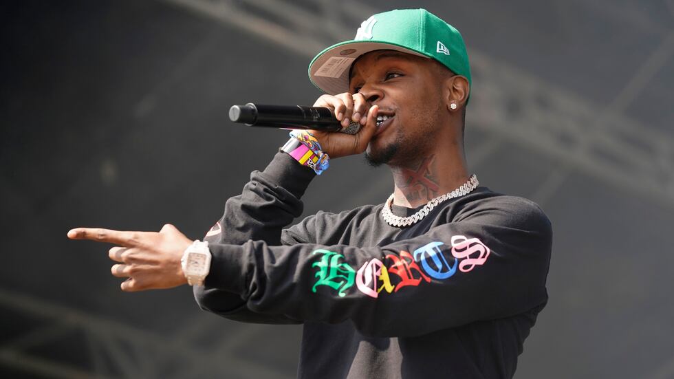 Tovii Rapper Double-platinum rapper Toosii announces he will play football at Syracuse